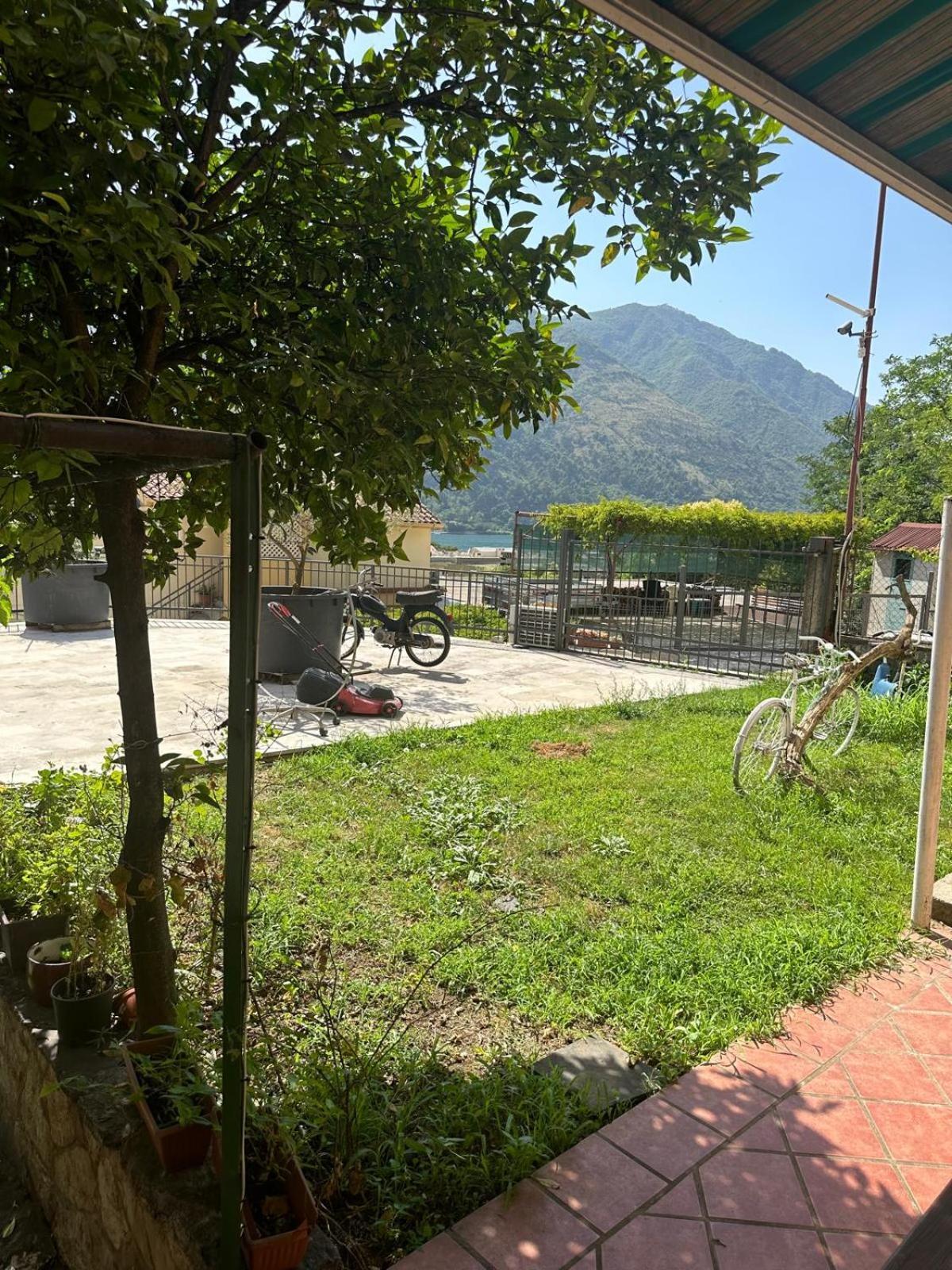Themis Apart Hotel Kotor Exterior photo