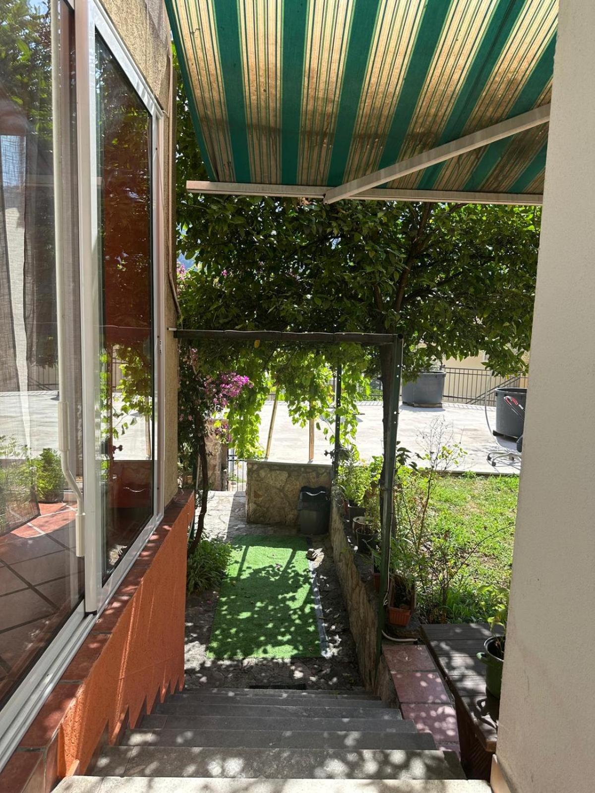 Themis Apart Hotel Kotor Exterior photo